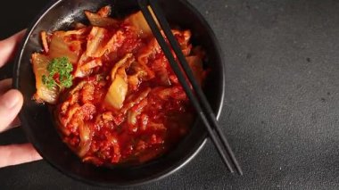 Balık pirzolası şekillendirilmiş balık pirzolası fast food taze gurme yemek arkaplanı masa kırsal gıdalar üst görünüm uzay fotokopisi
