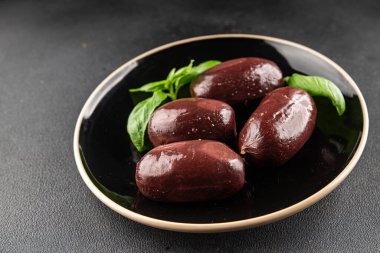 Siyah puding sosis taze lezzetli gurme yemek arkaplanı masanın üstünde rustik yemek üst görünümü fotokopi alanı