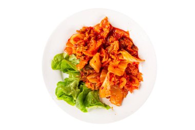 Kimçi salatalı lahana turşusu baharatlı baharatlı sebzeler lezzetli gurme yemek arkaplanı masanın üstünde rustik yiyecekler fotokopi alanı vejetaryen ve vejetaryen yemekleri.