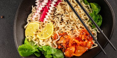 Şehriye kasesi, vejetaryen, lezzetli gurme yemek arka planı, rustik yemekler, fotokopi alanı, keto, paleo diyet vejetaryen ve vejetaryen yemekleri.