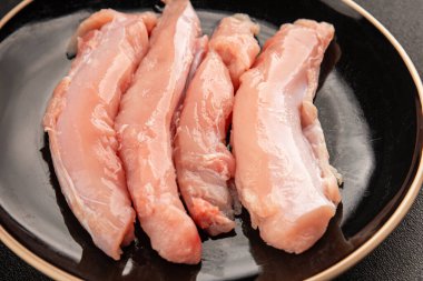 Tavşan çiğ et fileto taze lezzetli gurme yemek arka planı masa rustik gıda üst görünüm fotokopi alanı keto ve paleo diyet