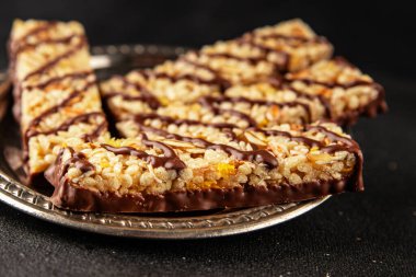 Mısır gevreği, tahıl, tahıl, tatlı tatlı, lezzetli gurme yemek, arka plan, masa, rustik yemek, fotokopi, uzay keto, paleo diyet vegan ve vejetaryen yiyecekler.