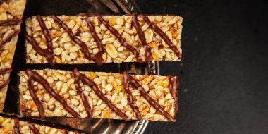 Mısır gevreği, tahıl, tahıl, tatlı tatlı, lezzetli gurme yemek, arka plan, masa, rustik yemek, fotokopi, uzay keto, paleo diyet vegan ve vejetaryen yiyecekler.