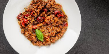 Mercimek tabağı sebzeleri ve kavrulmuş biberler lezzetli sebzeler taze vejetaryen ve vejetaryen yemek arka planı masanın üstünde rustik yiyecekler fotokopi alanı keto ve paleo diyeti