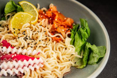 Şehriye kasesi, vejetaryen, lezzetli gurme yemek arka planı, rustik yemekler, fotokopi alanı, keto, paleo diyet vejetaryen ve vejetaryen yemekleri.