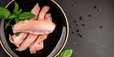 Tavşan çiğ et fileto taze lezzetli gurme yemek arka planı masa rustik gıda üst görünüm fotokopi alanı keto ve paleo diyet