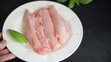 Tavşan eti çiğ fileto taze gurme yemek arkaplanı masa üzerinde rustik gıda üst görünüm kopyalama alanı