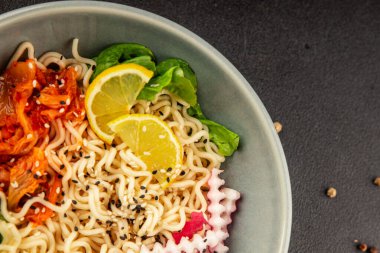 Şehriye kasesi, vejetaryen, lezzetli gurme yemek arka planı, rustik yemekler, fotokopi alanı, keto, paleo diyet vejetaryen ve vejetaryen yemekleri.