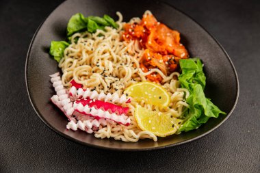 Şehriye kasesi, vejetaryen, lezzetli gurme yemek arka planı, rustik yemekler, fotokopi alanı, keto, paleo diyet vejetaryen ve vejetaryen yemekleri.