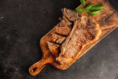 Biftek, biftek, biftek, biftek, lezzetli aperatif, lezzetli gurme yemek arka planı, masa sade yemekler, fotokopi odası.