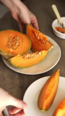 Kavun Charente olgun tatlı meyve lezzetli çerez lezzetli lezzetli gurme yemek arka planı masa üzerinde rustik gıda fotokopi alanı keto ve paleo diyet vegan ve vejetaryen gıda