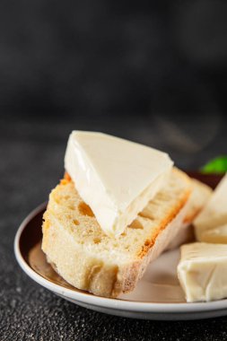 İşlenmiş peynirin işlenmiş porsiyon peyniri. Sandviç için. Lezzetli çerez.