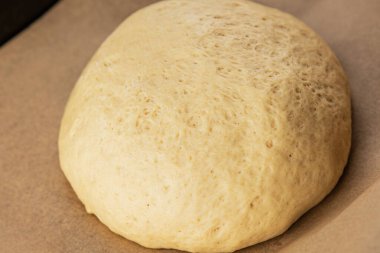 Hamur hamuru mayası, un, su lezzetli aperatif taze lezzetli gurme yemek arkaplanı masa kırsal yiyeceklerin üst görünümü fotokopi alanı