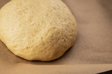 Hamur hamuru mayası, un, su lezzetli aperatif taze lezzetli gurme yemek arkaplanı masa kırsal yiyeceklerin üst görünümü fotokopi alanı