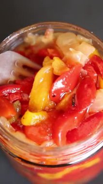 Biberli salata, sebze, sebze, sebze, sebze, sebze, sebze, sebze, sebze, sebze.