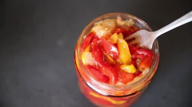 Biberli salata, sebze, sebze, sebze, sebze, sebze, sebze, sebze, sebze, sebze.