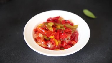 Biberli salata, sebze, sebze, sebze, sebze, sebze, sebze, sebze, sebze, sebze.