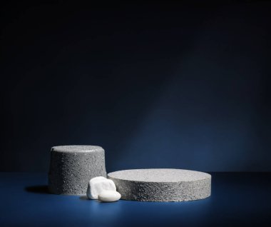 Kaya kaidesi ürünü donanma renklerinde arkaplanı gösterir. Zen gibi.