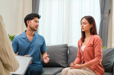 Asya 'da evlilik, ilişki krizi, çatışma randevusu, psikoterapi ofisi demektir.