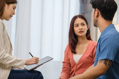 Asya 'da evlilik, ilişki krizi, çatışma randevusu, psikoterapi ofisi demektir.