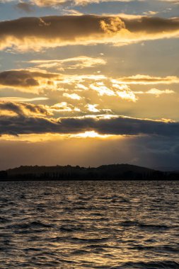 Constance Gölü 'nde gün batımı güzel bir bulut ruh haliyle