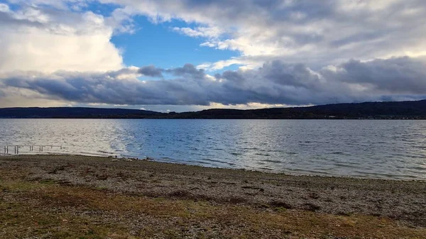 Λίμνη Constance Λίμνη Ακτή Όμορφα Σύννεφα Σχηματισμό Στον Ουρανό — Φωτογραφία Αρχείου