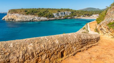 cala romantica mallorca plajı