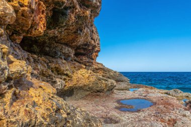 Playa de Cala Mandia plaj tatili