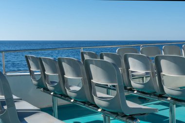 Seats on a ship where are empty