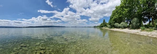 Letni Wypoczynek Nad Pięknym Jeziorem Bodeńskim Błękitnym Niebem Słońcem — Zdjęcie stockowe
