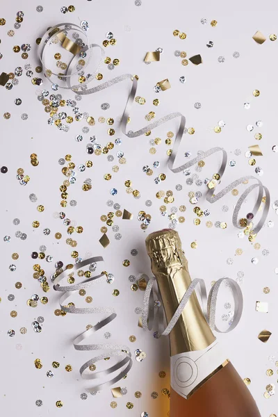 Festliche Champagnerflasche Bereit Für Das Neue Jahr — Stockfoto