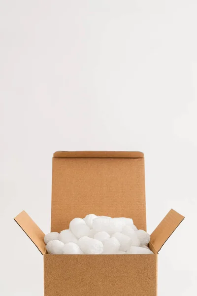 Cardboard Box Isolated White Background Filled Packing Peanuts Copy Space — Stock Photo, Image