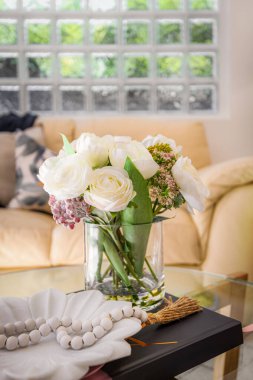 Ev dekorasyonu, modern oturma odasının içi. Şık ev, apartman dekorasyonu..