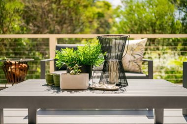 Ev dekorasyonu, modern oturma odasının içinde. Şık bir ev, apartman dekorasyonu.