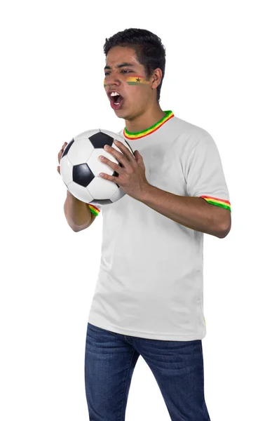 Młody Fanatyk Piłki Nożnej Koszulką Sportową Ghana Whiitw Piłką Rękach — Zdjęcie stockowe