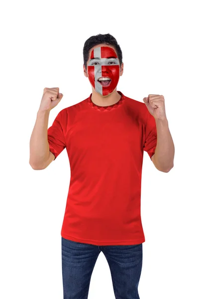 Mladý Sportovní Fotbalový Fanatik Červeným Dánským Dresem Šťastný Křik Emocemi — Stock fotografie