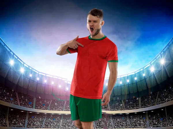 Profesjonalny Piłkarz Marokańskiej Drużynie Narodowej Jersey Piłką Ręku Wpatrując Się — Zdjęcie stockowe