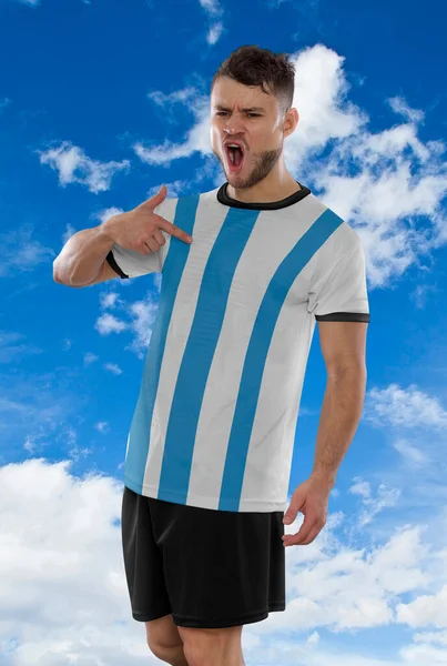Επαγγελματίας Ποδοσφαιριστής Ένα Λευκό Shirt Της Αργεντινής Εθνική Ομάδα Ουρλιάζοντας — Φωτογραφία Αρχείου