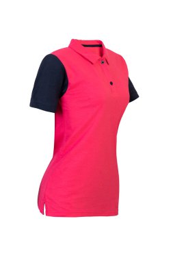 beyaz arkaplanda izole edilmiş kumaş tişört ve tasarımlar