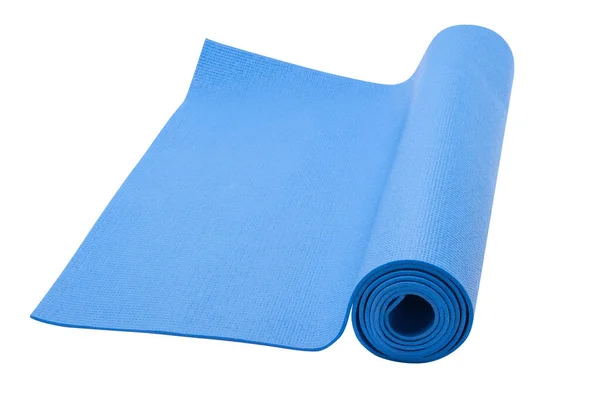 Beyaz arkaplanda mavi yoga minderi.