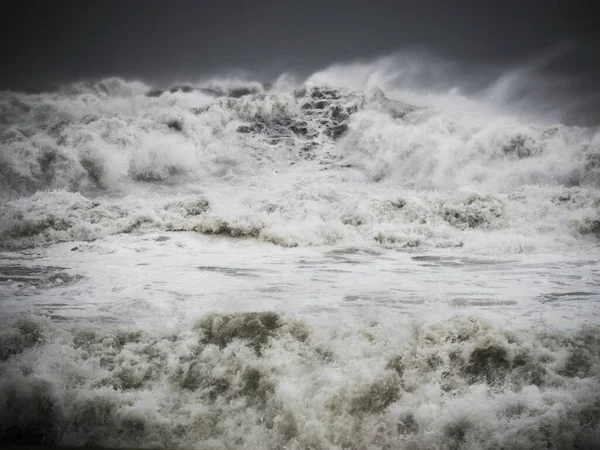 Вибух Великої Морської Хвилі Ґлорія Шторм Узбережжі Барселони Морська Сила — стокове фото