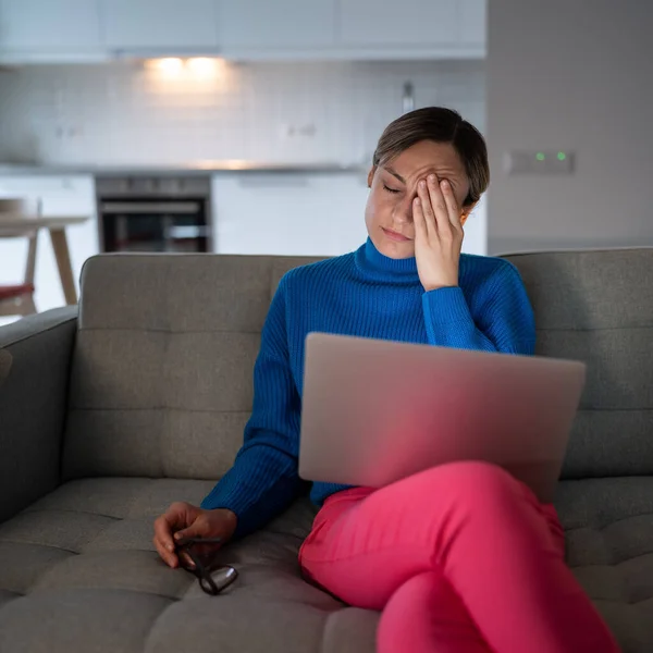 Unhappy Woman Sitting Laptop Knees Take Break Workday Hold Glasses — Stock Photo, Image