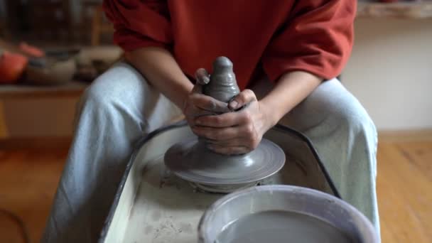 Female Potter Hands Shaping Clay Pot Using Pottery Wheel Working — 비디오
