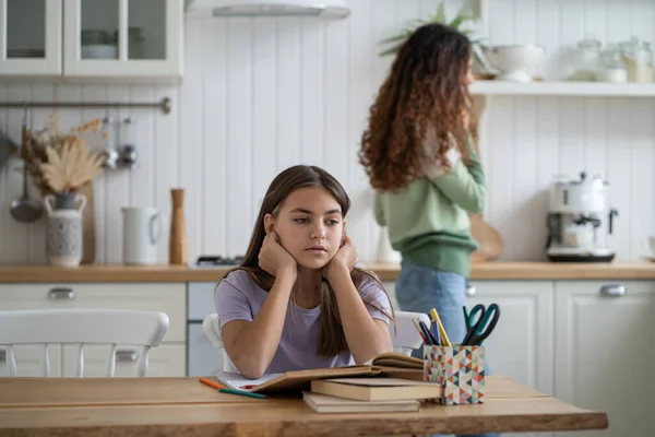 Sad Frustrated Schoolgirl Sitting Kitchen Table Textbooks Needs Help Homework — ストック写真
