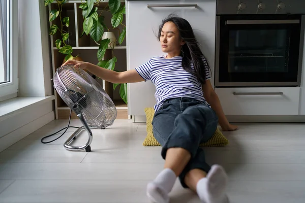 Overheating Homes Tired Overheated Young Asian Woman Sitting Floor Kitchen — Stock Photo, Image