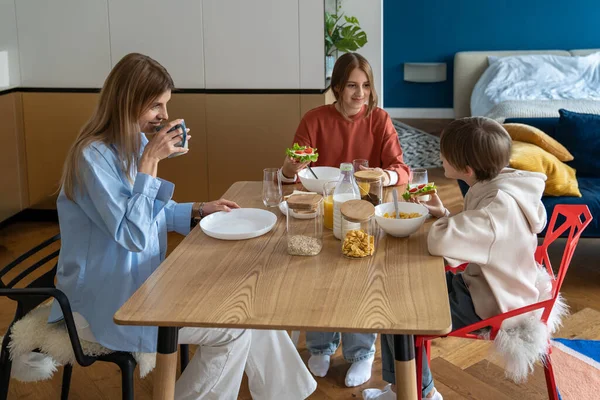Happy Family Three Mother Kids Have Breakfast Together Home Sit — Stock Photo, Image