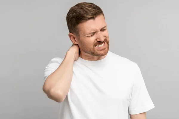 Man Suffers Neck Pain Painful Ache Neck Exhausted Middle Aged — Stock Photo, Image