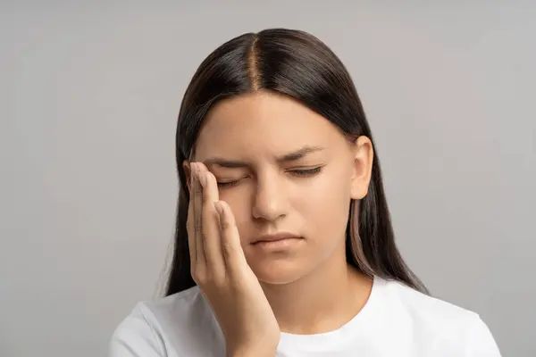 Overworked Stressed Tired Teenage Girl Closed Eyes Touching Head Feeling — Stock Photo, Image