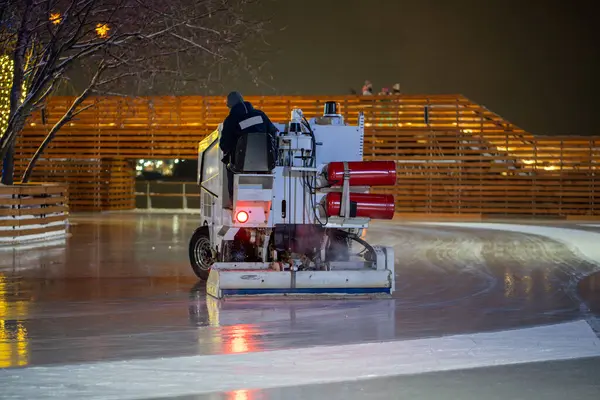 Ice Preparation Rink Ice Rink Resurfacer Vehicle Resurface Machine Outdoor — Stock Photo, Image
