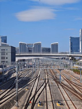 Guangzhou Çin 'deki tren rayları.